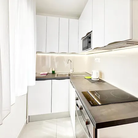 Apartment S'akvarel 7 - New & Modern Studio