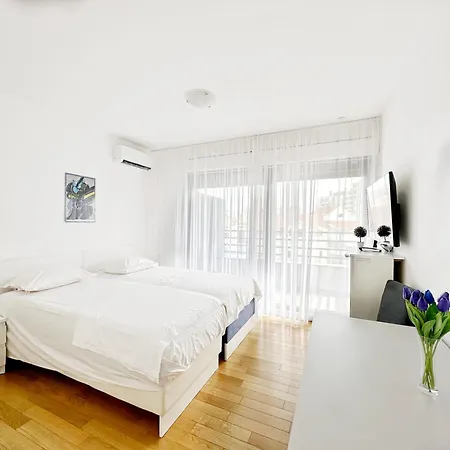 S'akvarel 7 - New & Modern Studio Apartment